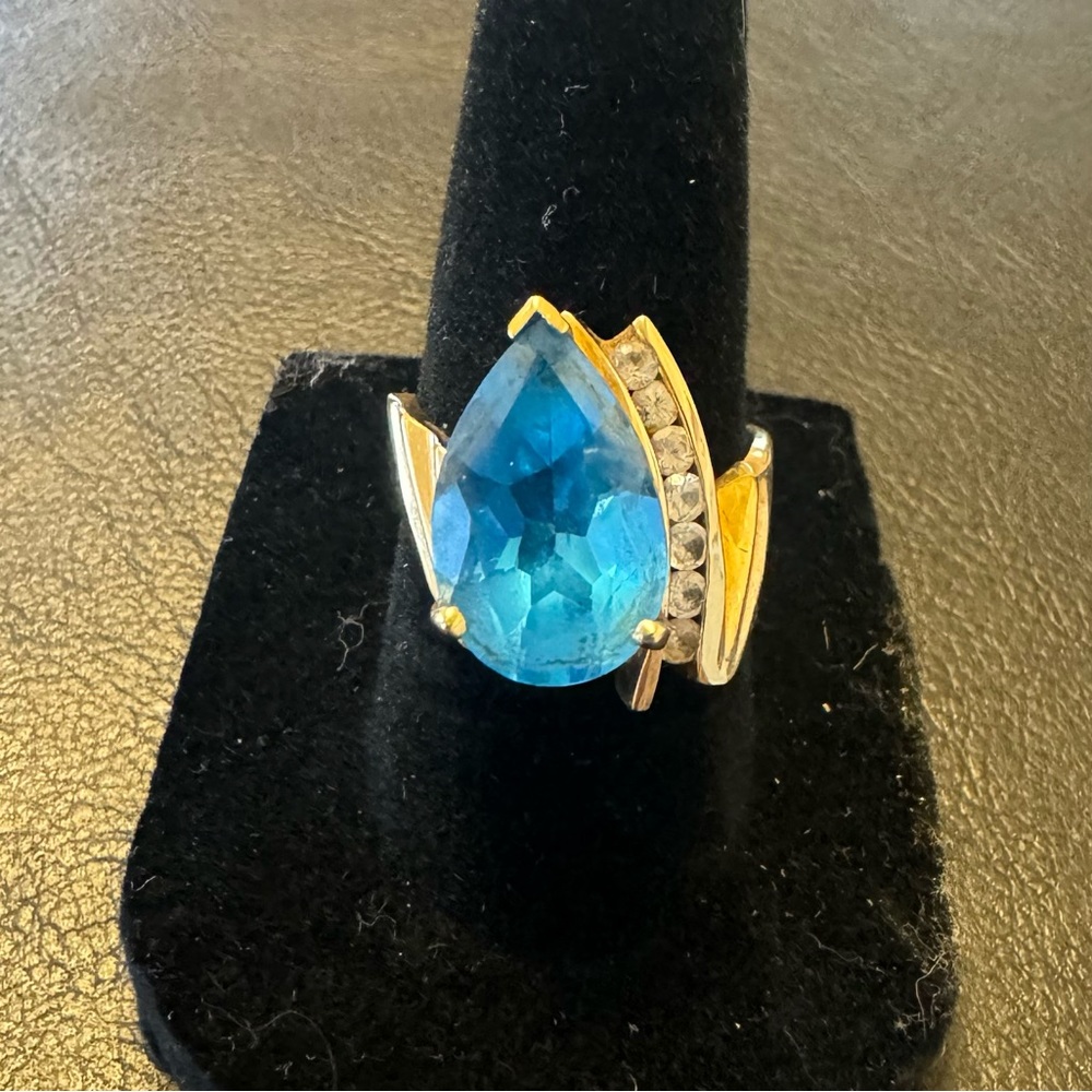 10K Gold Pear Topaz & Diamond Ring